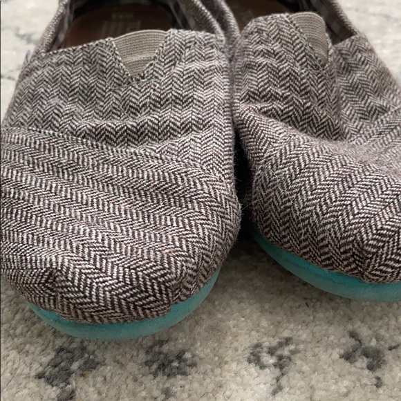 TOMS Herringbone Canvas Shoes - Picture 5 of 6